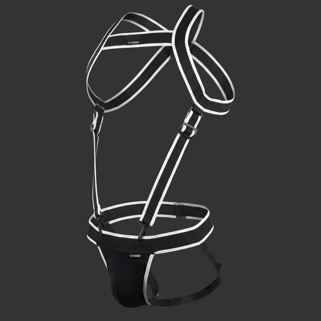 arnes dash negro. Vista frontal con líneas estructurales minimalistas. Alepadron.